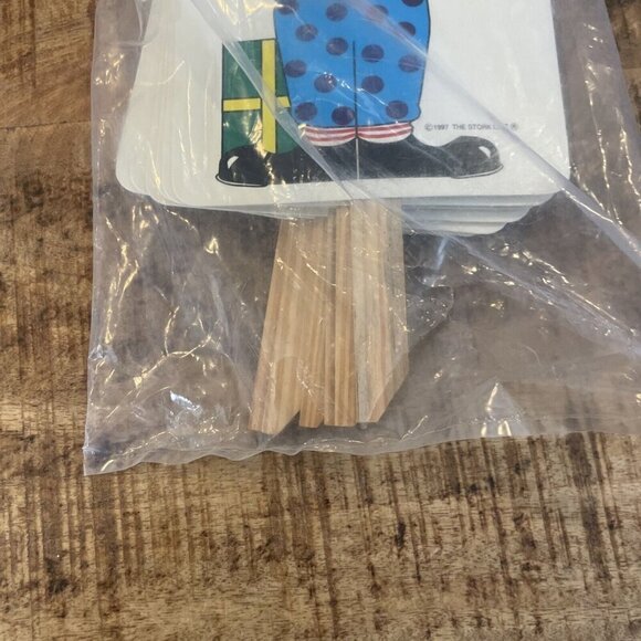 Vintage CLOWN BIRTHDAY SIGNS Party Crowns Sidewalk Greetings Ground Stakes Set 6 - Picture 4 of 9